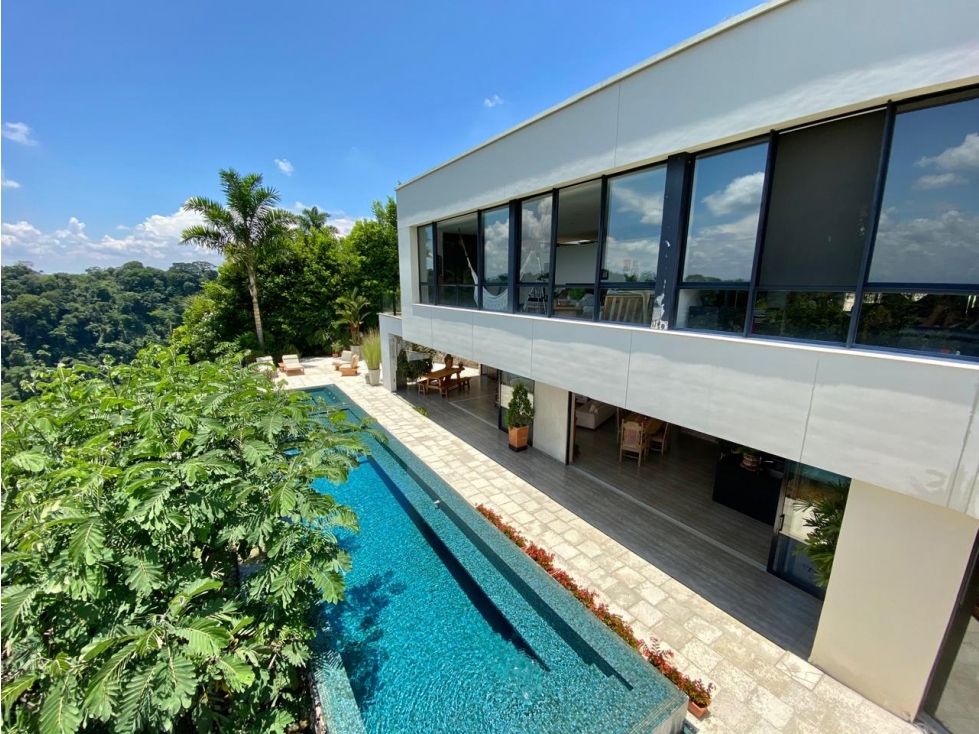 Espectacular casa rodeada por naturaleza en Pereira