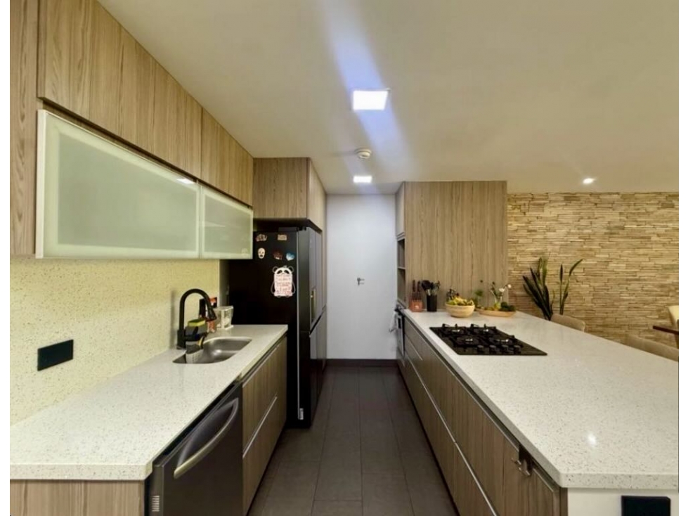 Hermosa casa con jardín en unidad completa, cerca al Montessori. - 6