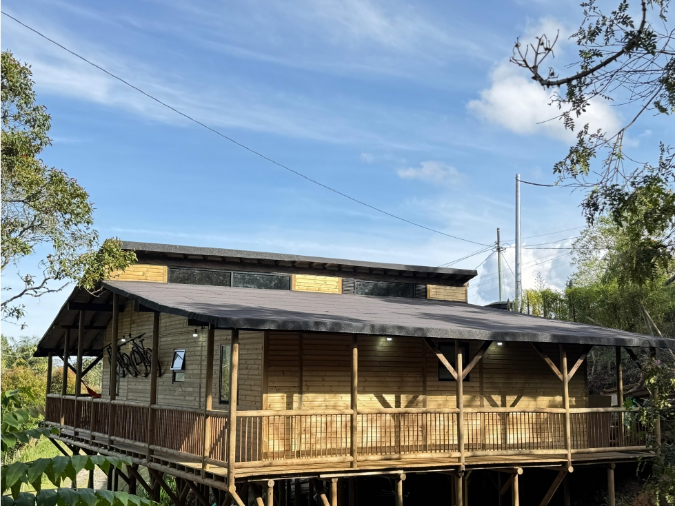 Casa Finca en lote independiente en Alto De Las Palmas