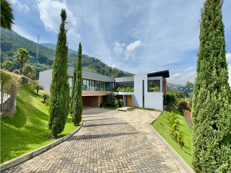 Impresionante casa con piscina infinita y vista panorámica a Medellín! — foto 2