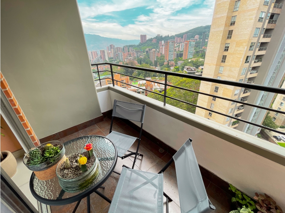 Moderno apartamento en piso alto, amoblado. Provenza. — foto 3