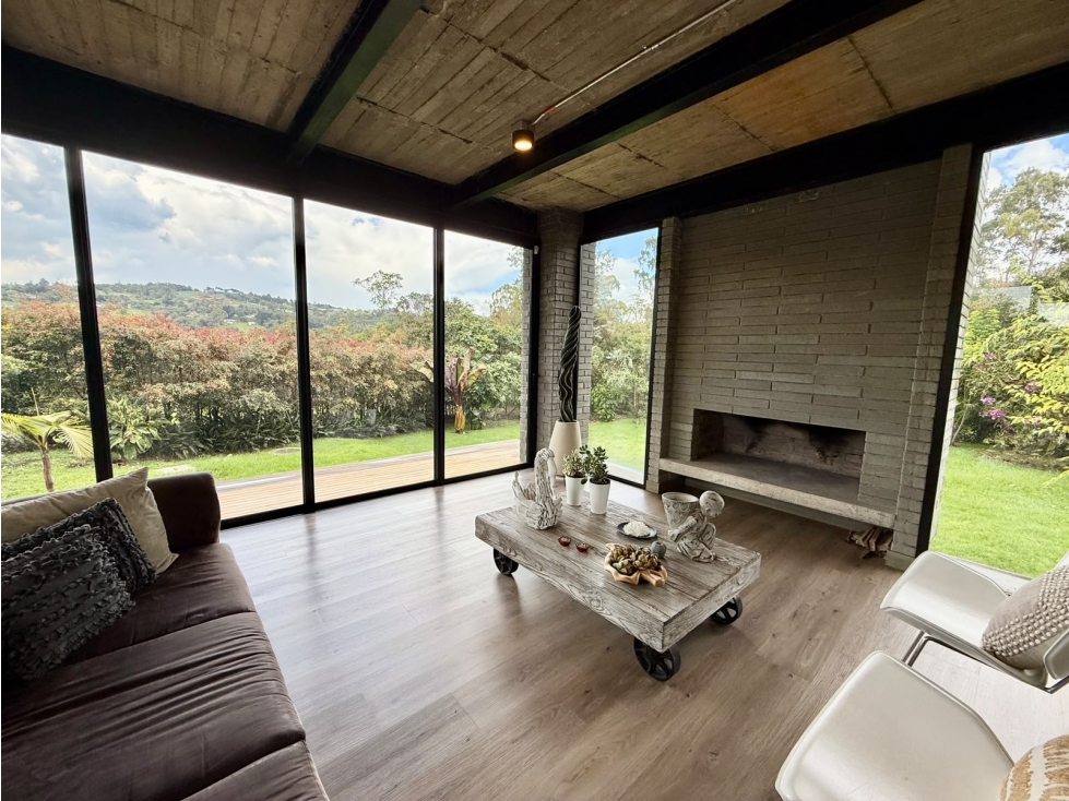 ESPECTACULAR CASA MODERNA EN ARRIENDO EN EL ALTO DE LAS PALMAS - 2