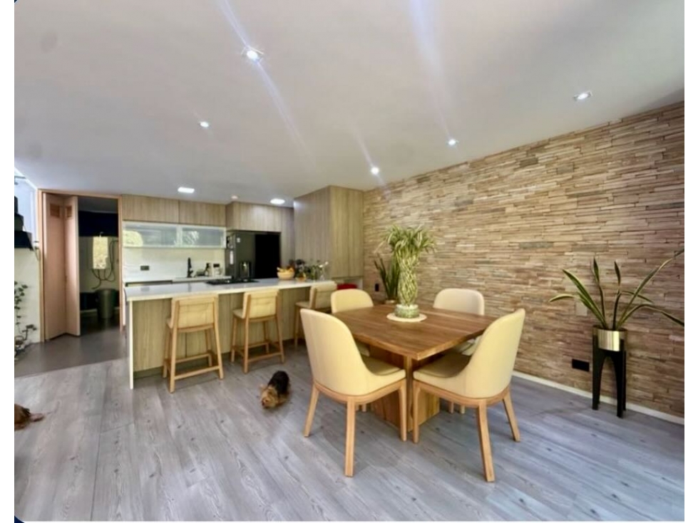Hermosa casa con jardín en unidad completa, cerca al Montessori. - 4