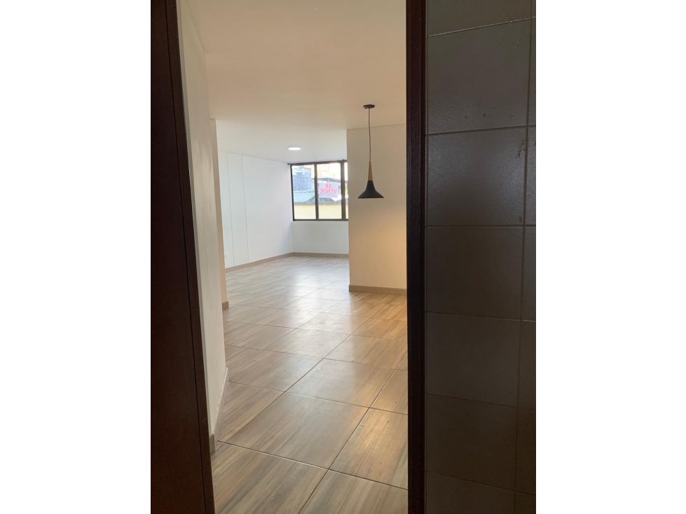 SE VENDE APARTAMENTO centro de pereira