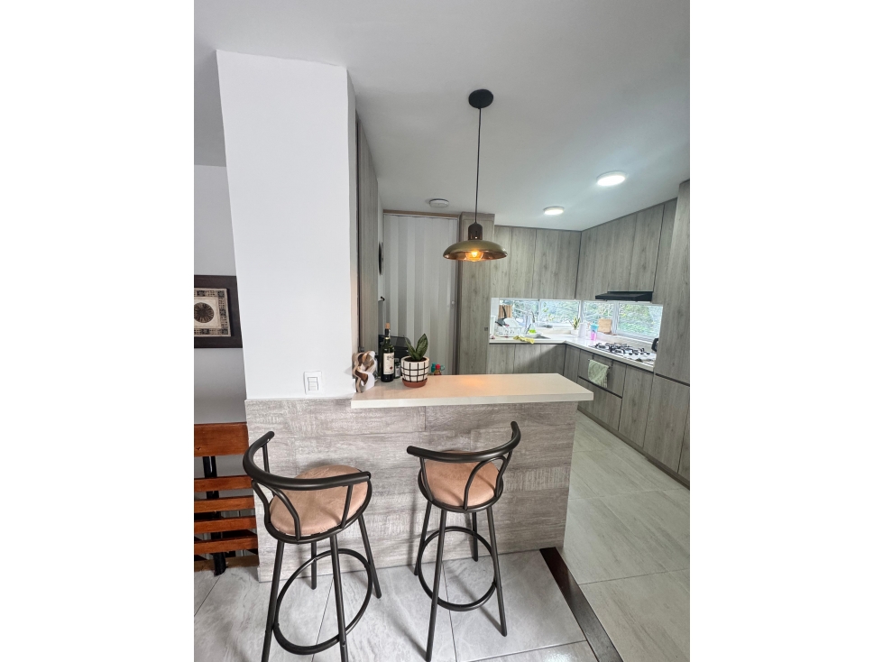 SE VENDE APARTAMENTO EN ALPES — foto 6