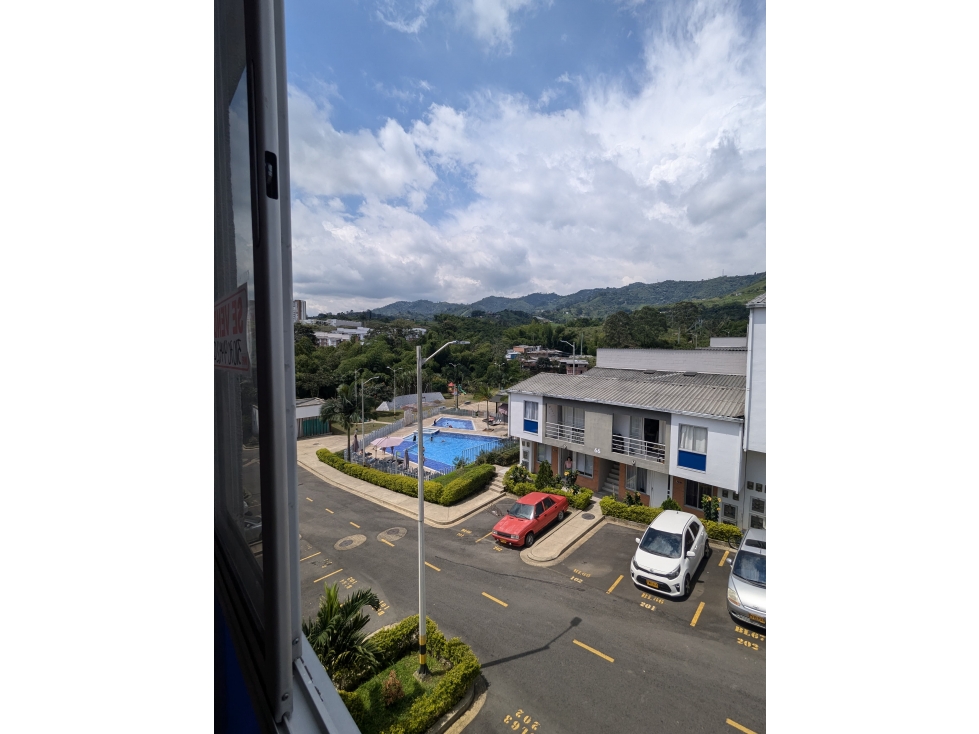 SE VENDE APARTAMENTO DOSQUEBRADAS CERCA A LA PRADERA