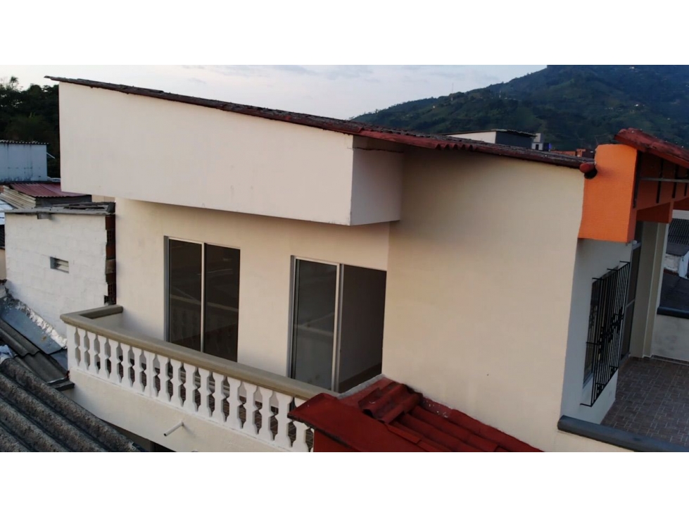 se vende casa en el jardin 1 etapa, pereira, risaralda