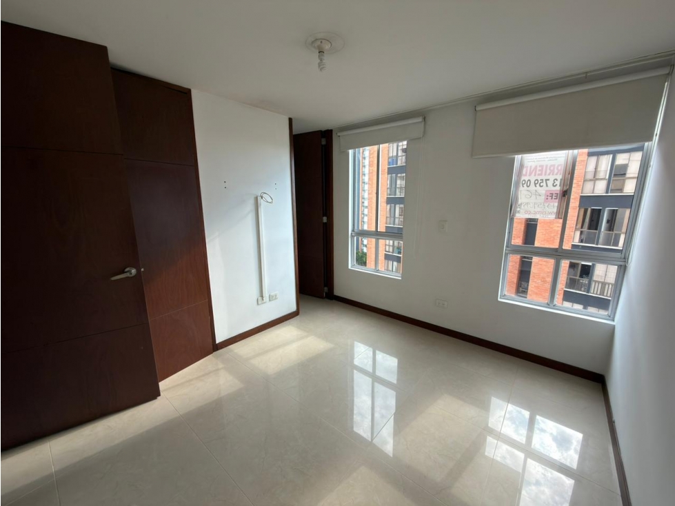Se alquila apartamento de 2 habitaciones, Álamos — foto 5