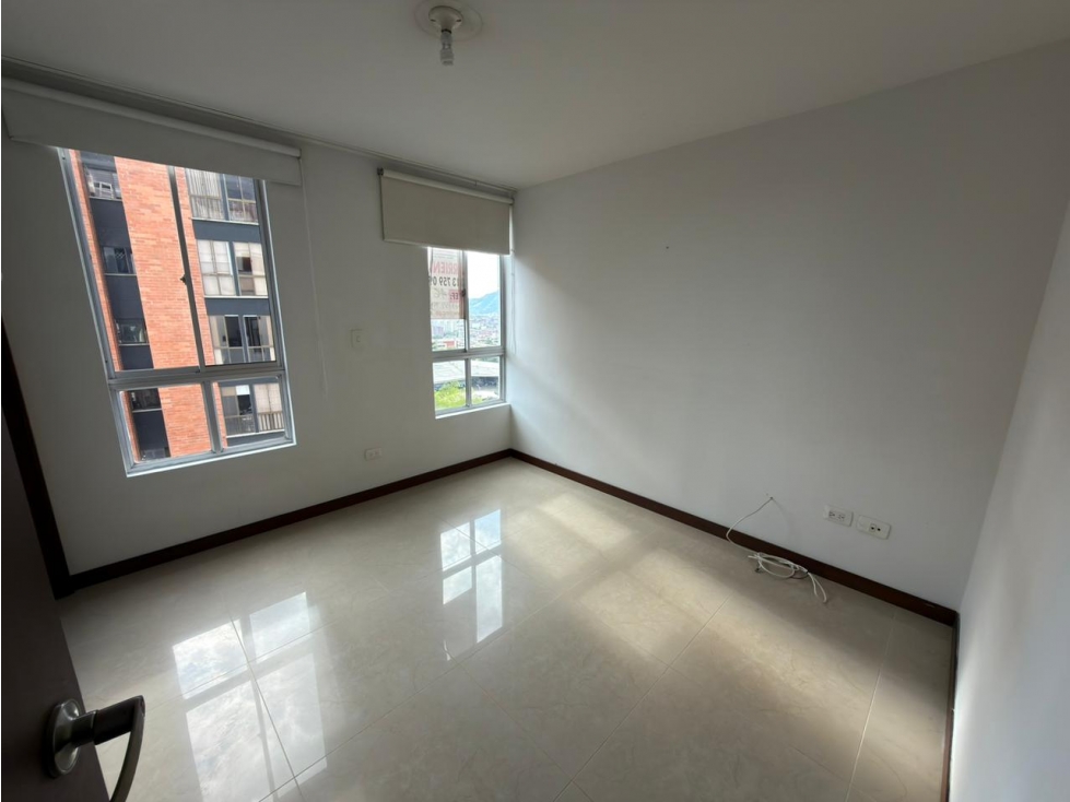 Se alquila apartamento de 2 habitaciones, Álamos — foto 6