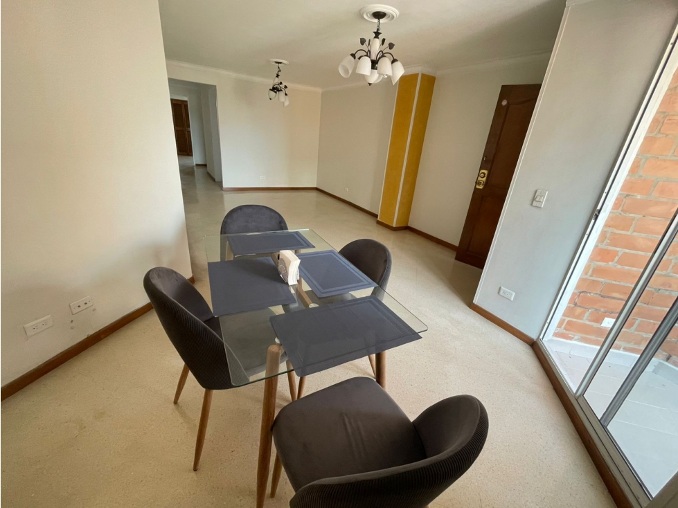 Vendo apartamento en laureles