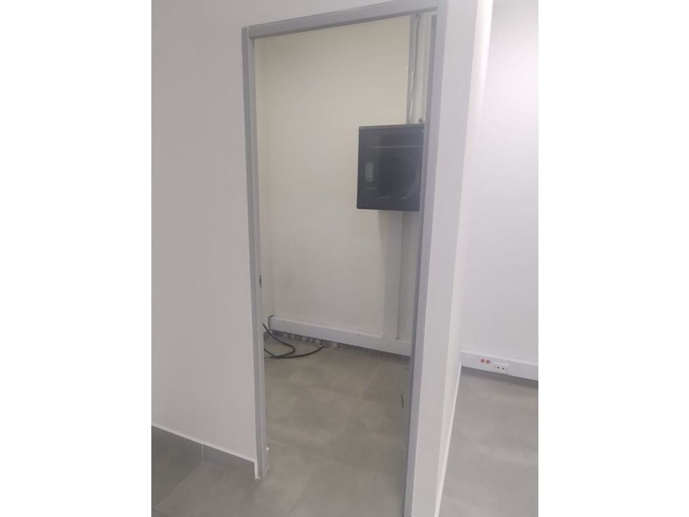 arriendo oficina en el poblado — foto 6