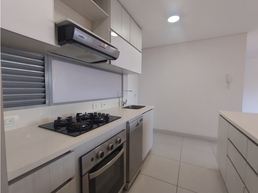 Se Arrienda Apartamento en Envigado Sector Loma del Chocho — foto 2