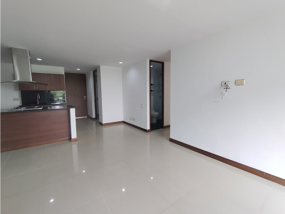 APARTAMENTO EN ARRIENDO UBICADO EN LAS PALMAS SECTOR LOMA DEL INDIO — foto 6