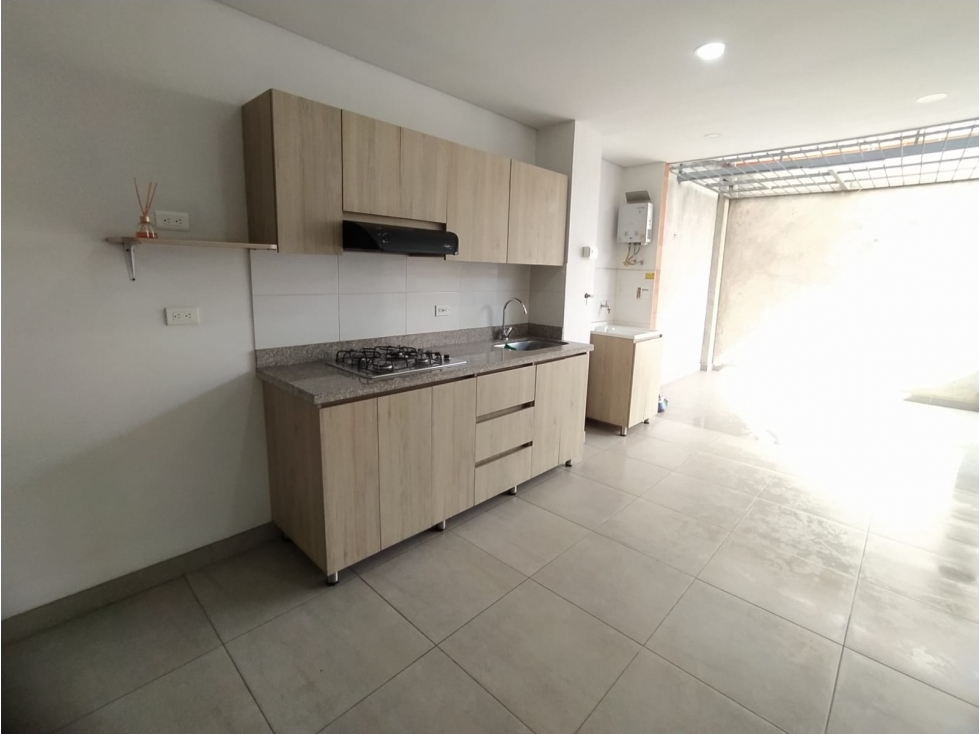 Arriendo Apartamento En Laureles Nogal — foto 2