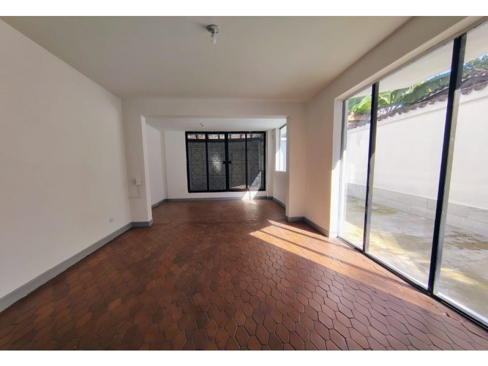 Casa Comercial en Arriendo en la Aguacatala