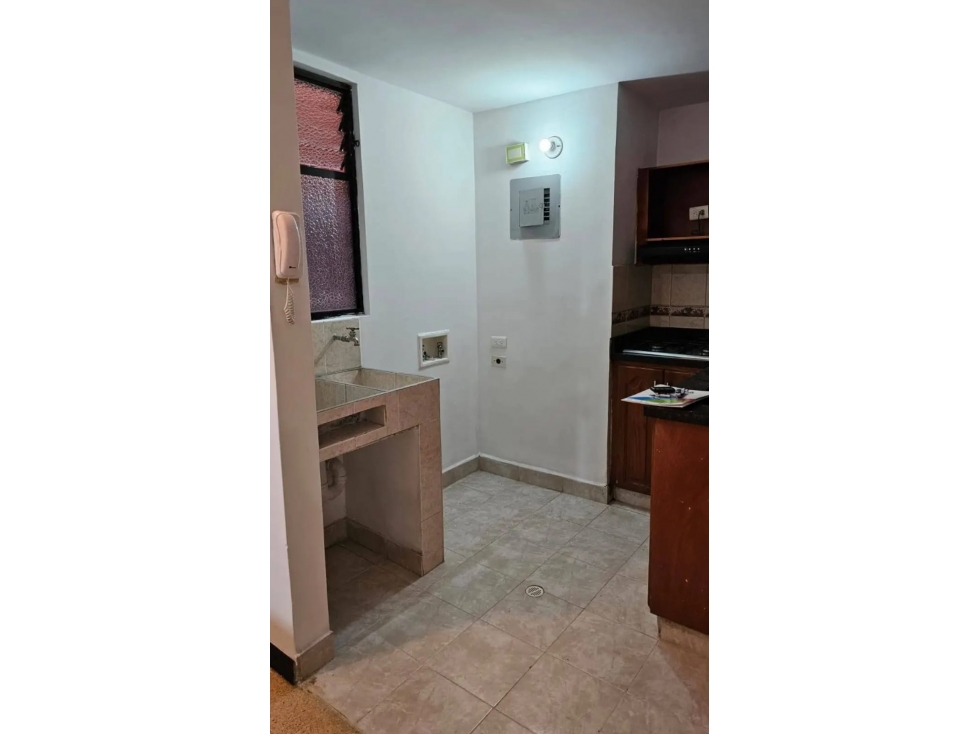 Se arreinda apartamento en la castellana — foto 2