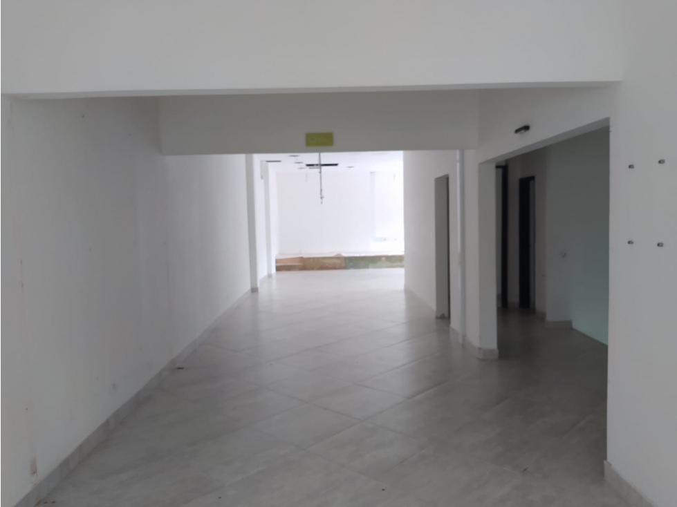 Arriendo Casa Local Patio Bonito — foto 2