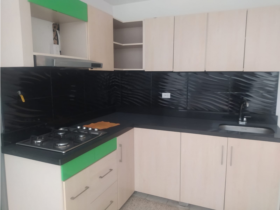 Arriendo Local o Bodega Laureles — foto 2
