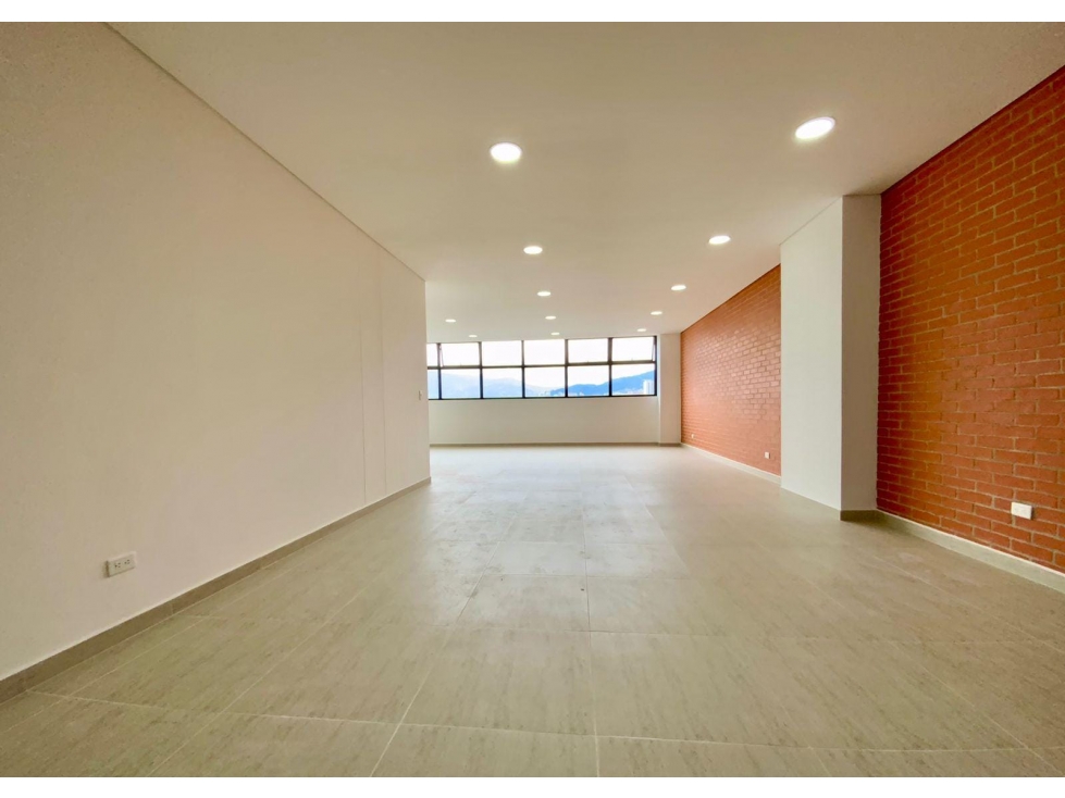 Oficina en Arriendo en Laureles