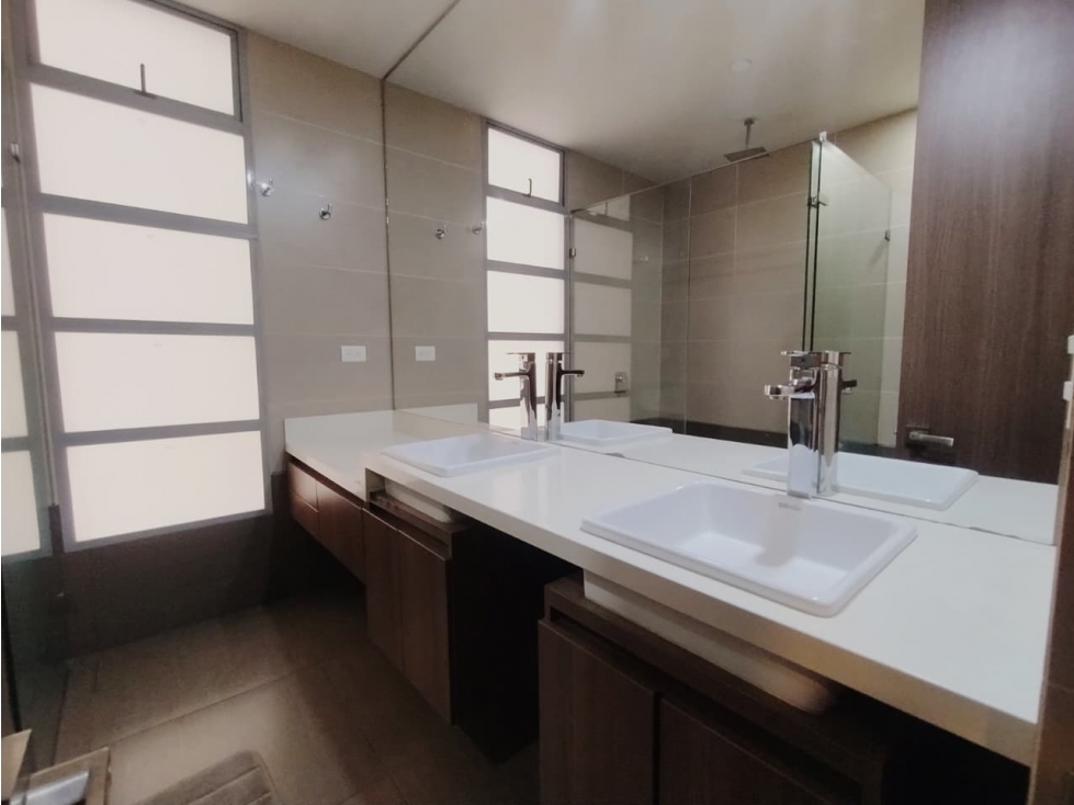 Se arrienda apartamento amoblado sector poblado castropol — foto 6