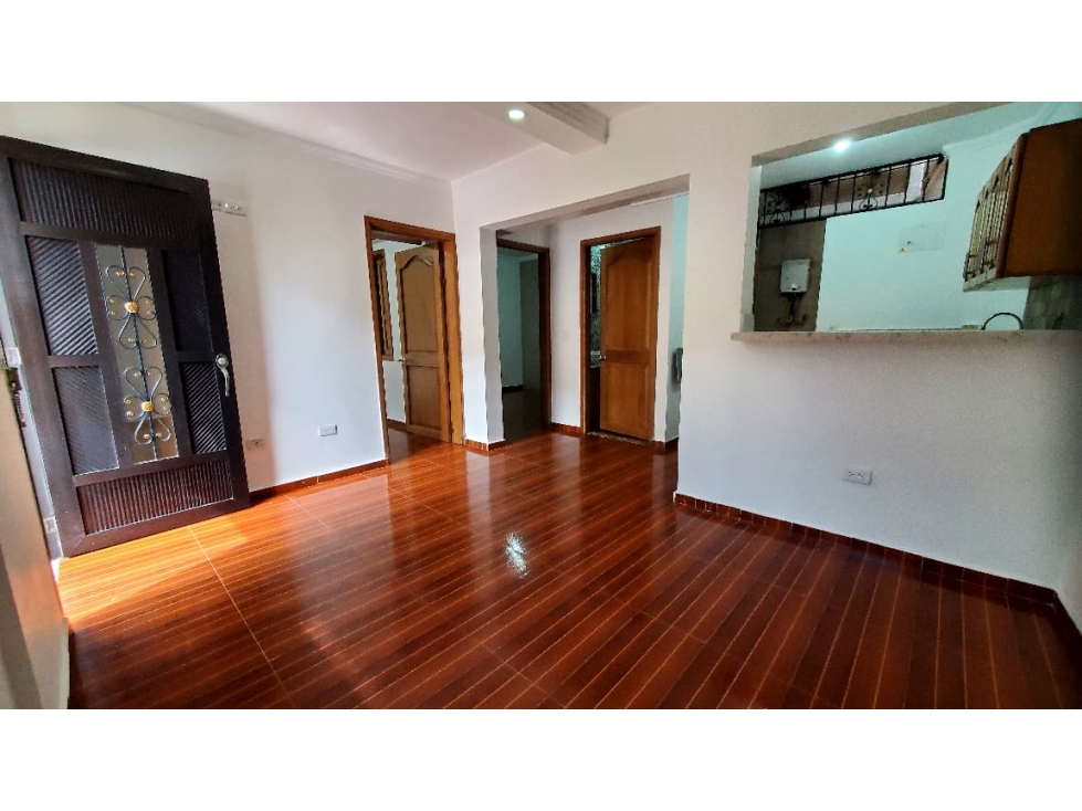 Se arrienda apartamento en guayabal — foto 2