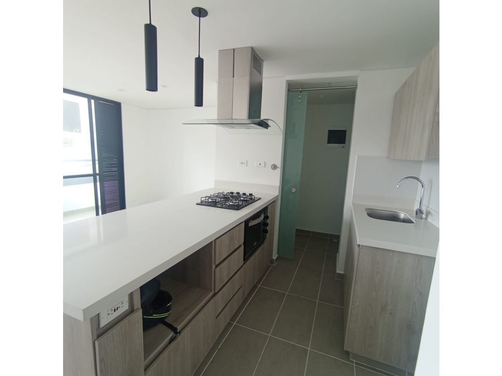 APARTAMENTO EN ARRIENDO SAN ANTONIO — foto 2