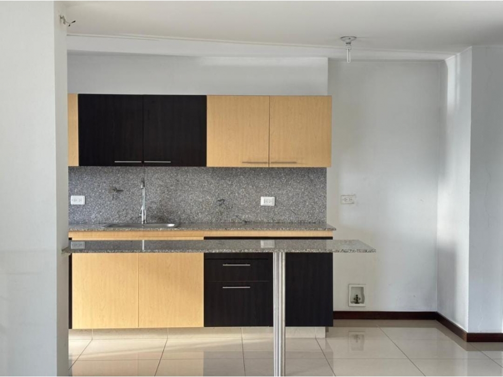 Arriendo Apartamento Poblado — foto 3
