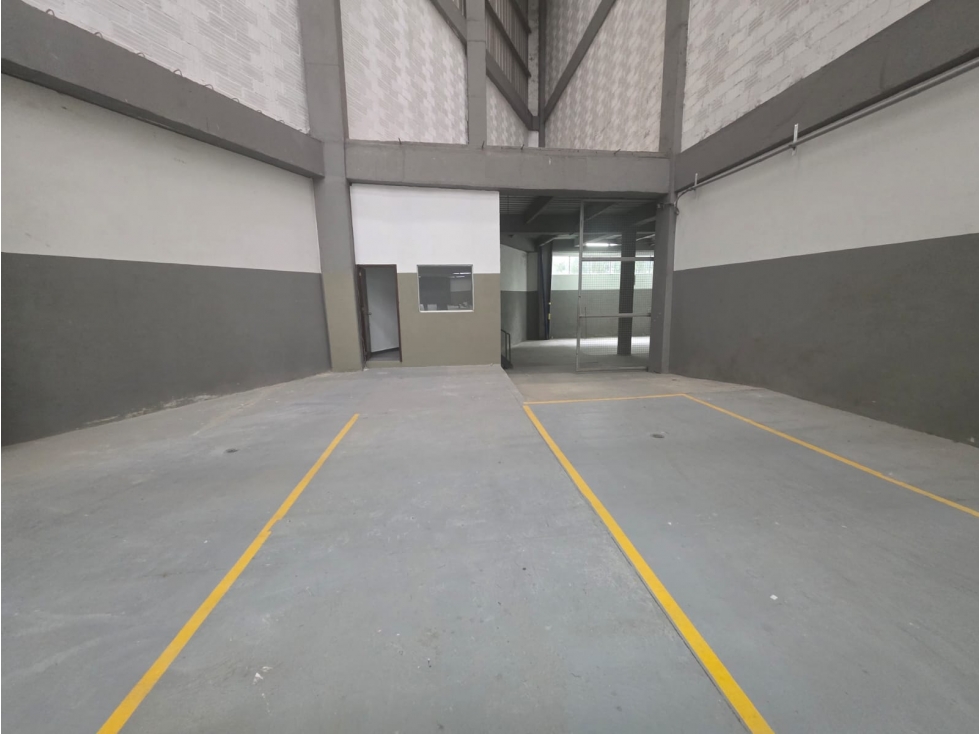 Bodega en Arriendo en La Estrella - 3
