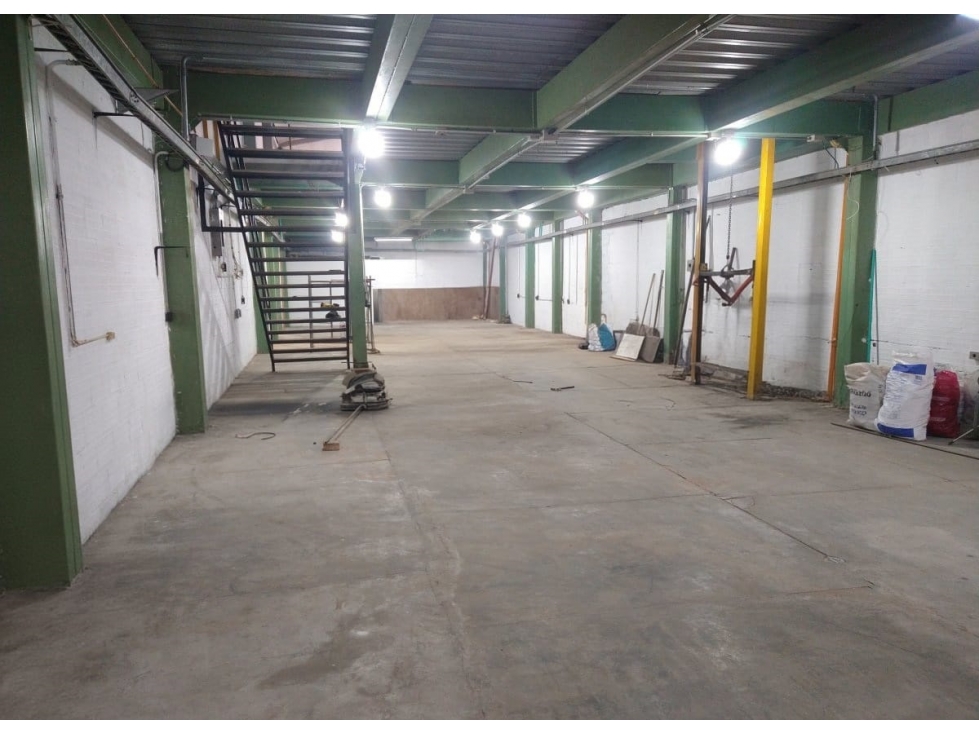 Bodega en Arriendo en Barrio Antioquia — foto 3