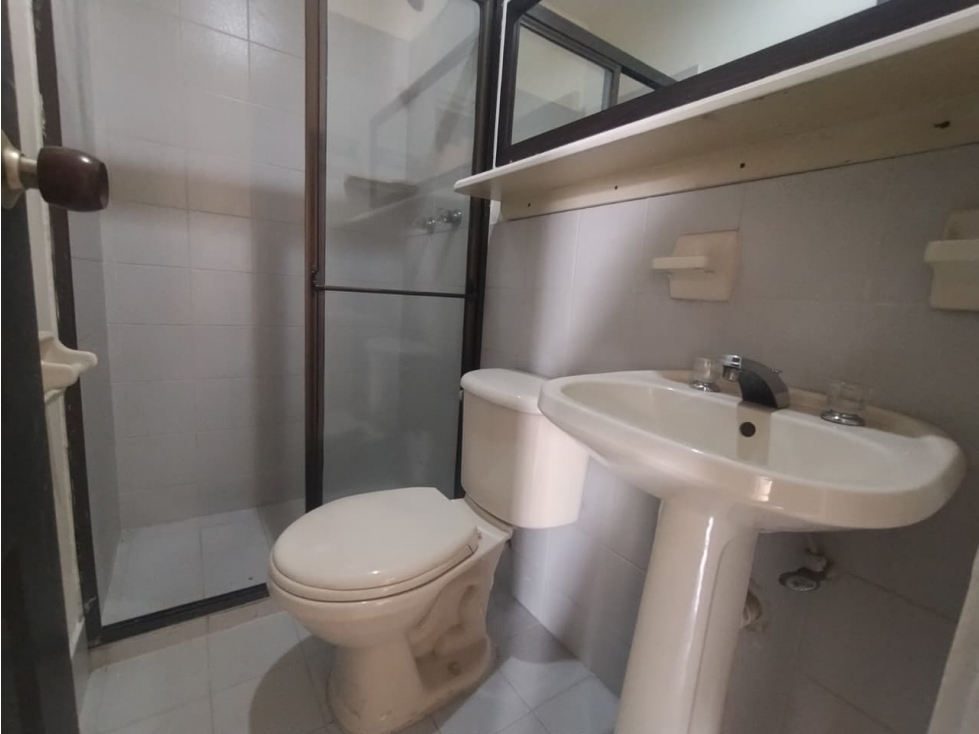 SE ARRIENDA APARTAMENTO EN EL CENTRO SECTOR BOMBONA — foto 6