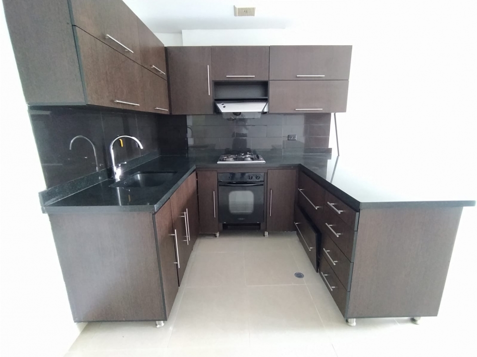 Arriendo Apartamento En Conquistadores