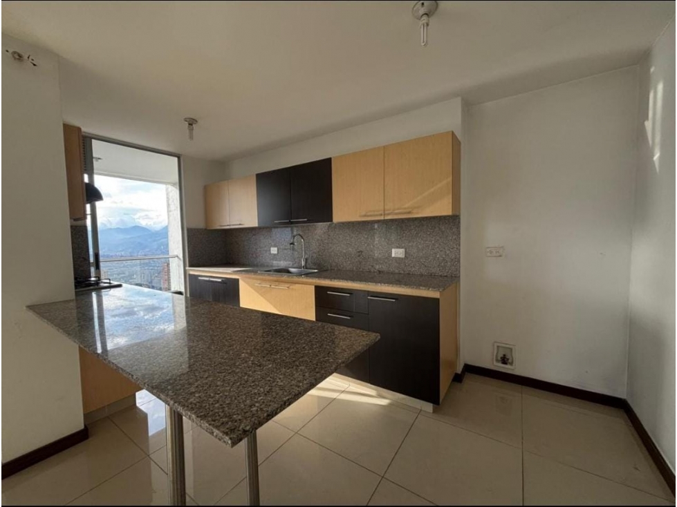 Arriendo Apartamento Poblado — foto 2