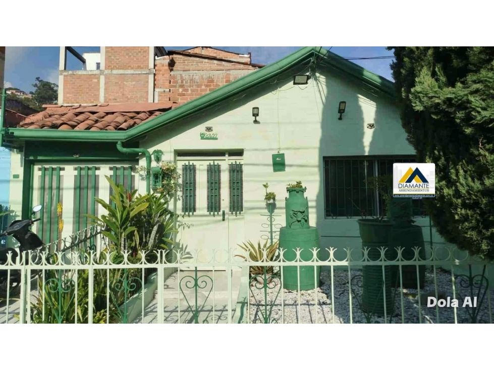 Vendo casa 1 piso en belén los Alpes