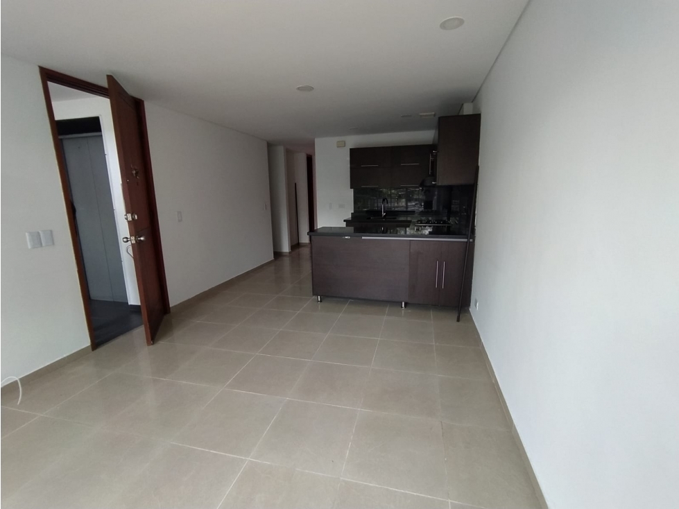 Arriendo Apartamento En Conquistadores — foto 2