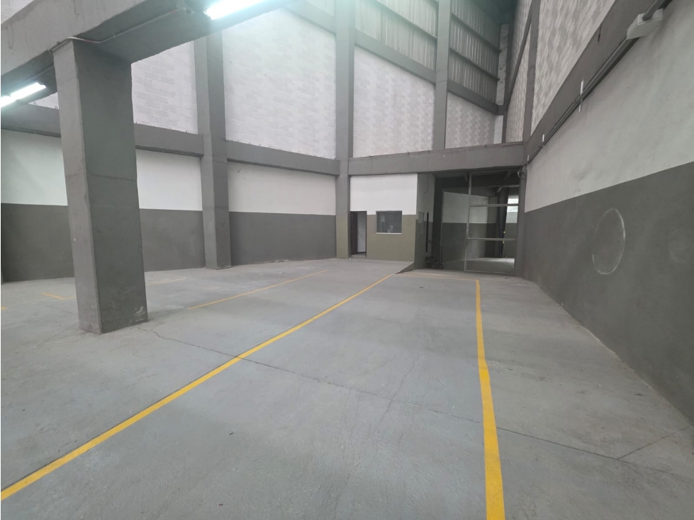 Bodega en Arriendo en La Estrella - 4