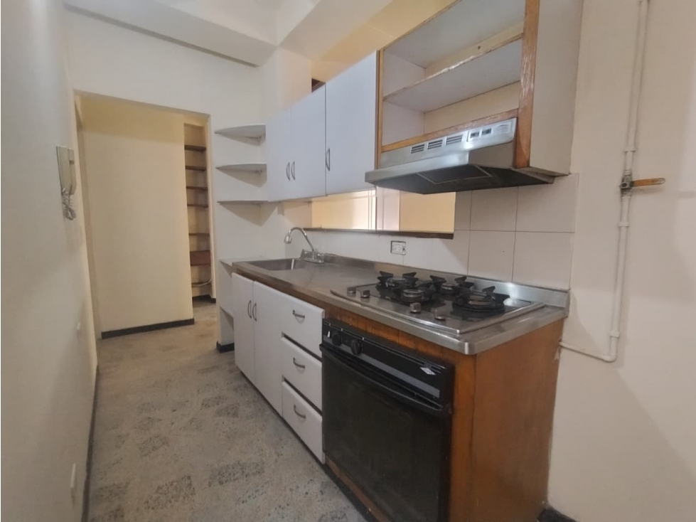 SE ARRIENDA APARTAMENTO EN EL CENTRO SECTOR BOMBONA