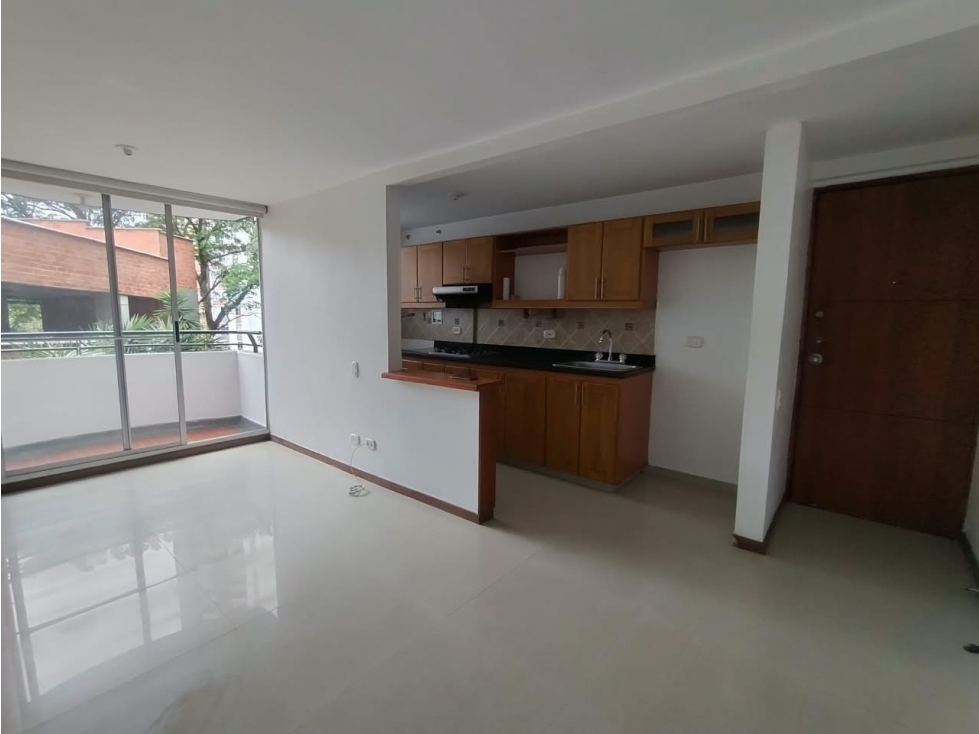 SE ARRIENDA APARTAMENTO EN LA LOMA DEL INDIO — foto 2