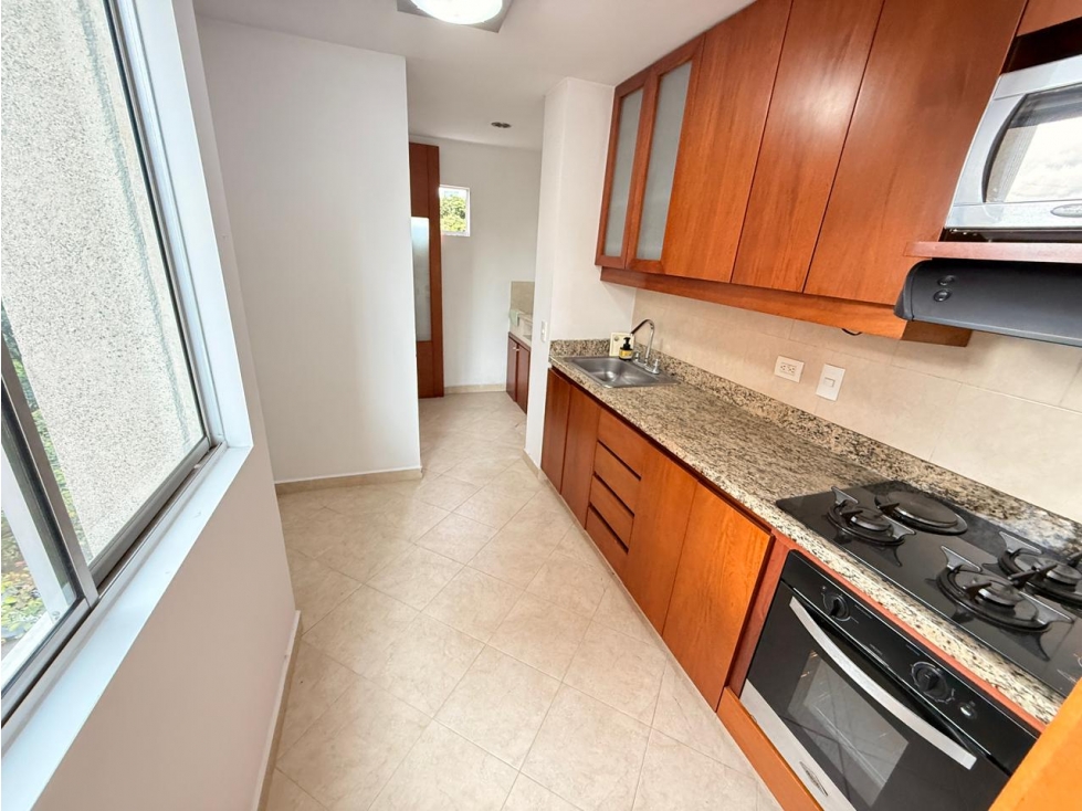 Arriendo Apartamento En Santa María Poblado — foto 2