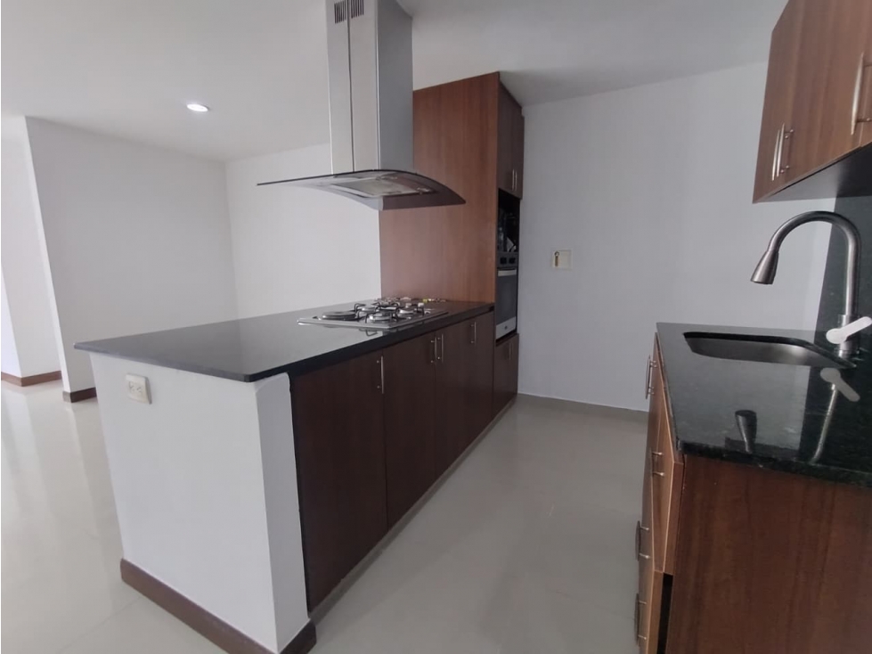APARTAMENTO EN ARRIENDO UBICADO EN LAS PALMAS SECTOR LOMA DEL INDIO — foto 4