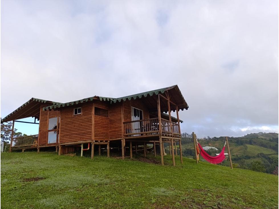 VENDO CABAÑA EN EL PEÑOL - 1
