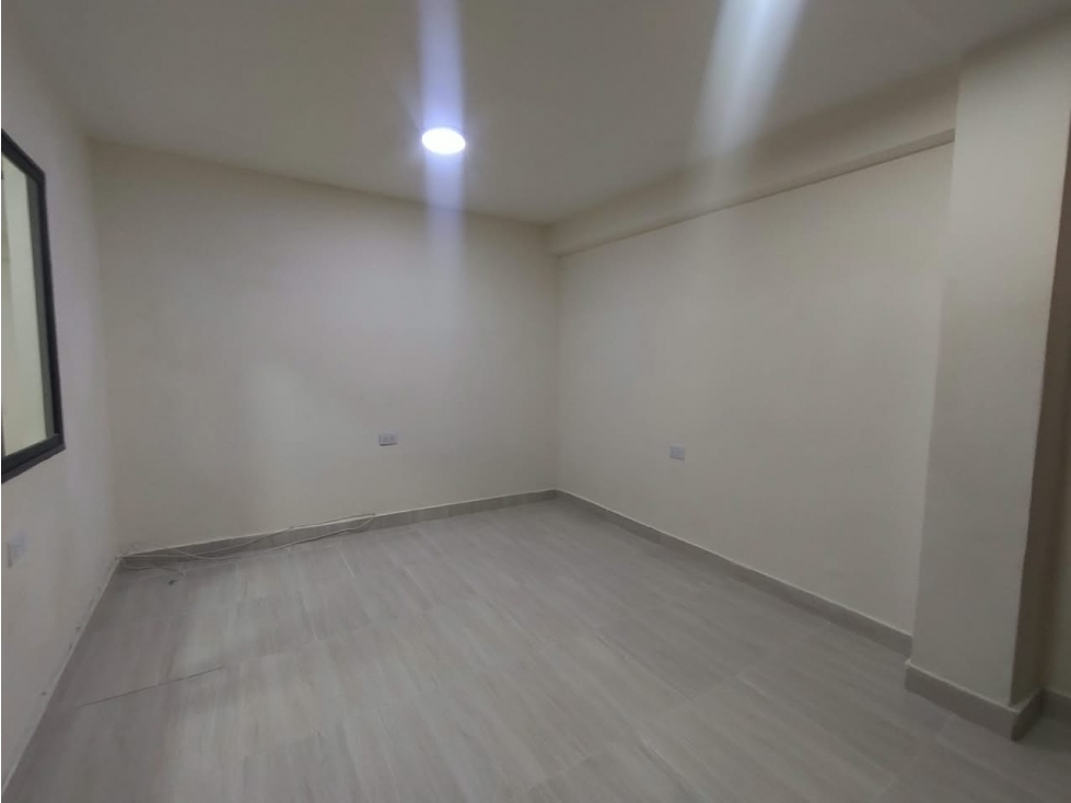 SE ARRIENDA CASA PRIMER PISO EN ROBLEDO SECTOR LOPEZ DE MESA — foto 6