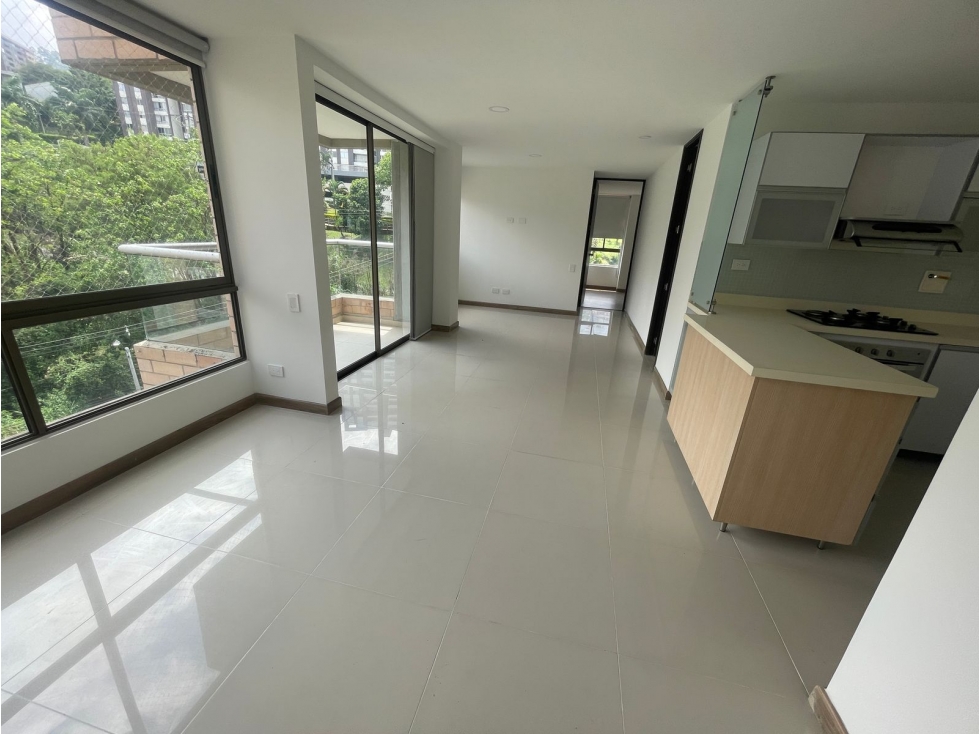 Arriendo apartamento en altos del poblado — foto 5
