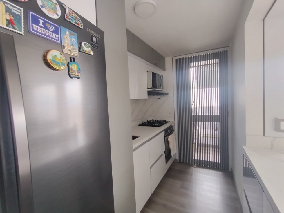 Arriendo apartamento en la loma de san Julián