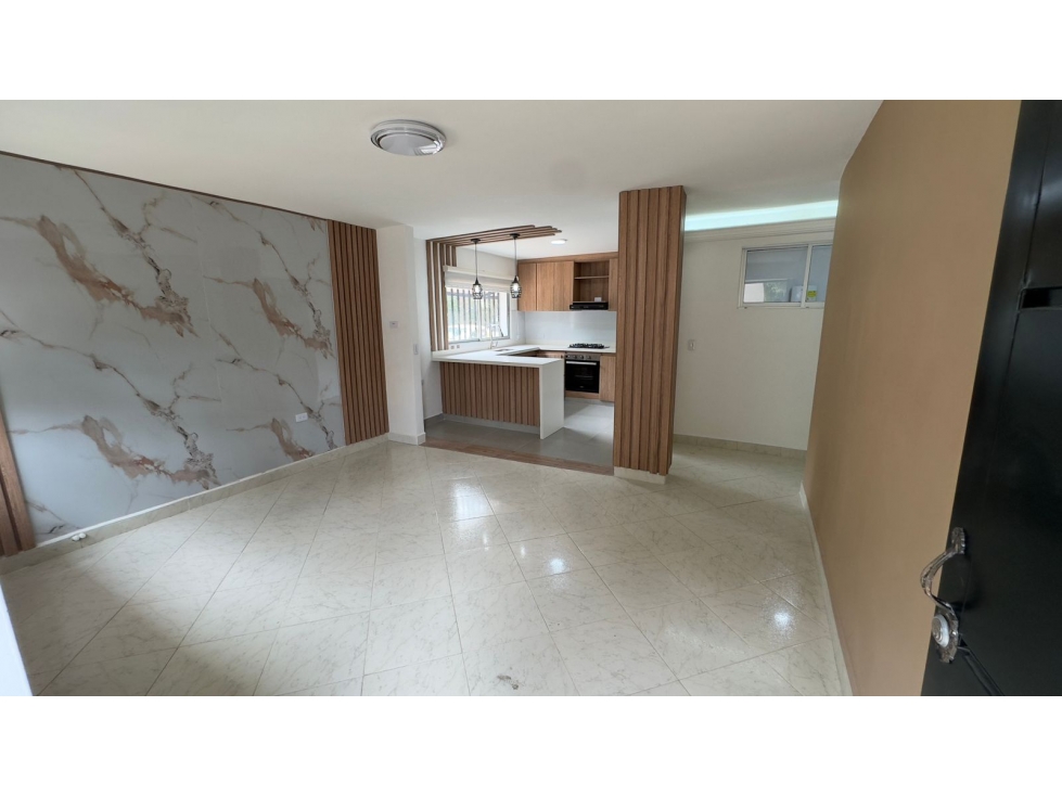Arriendo Casa en la Floresta - 2