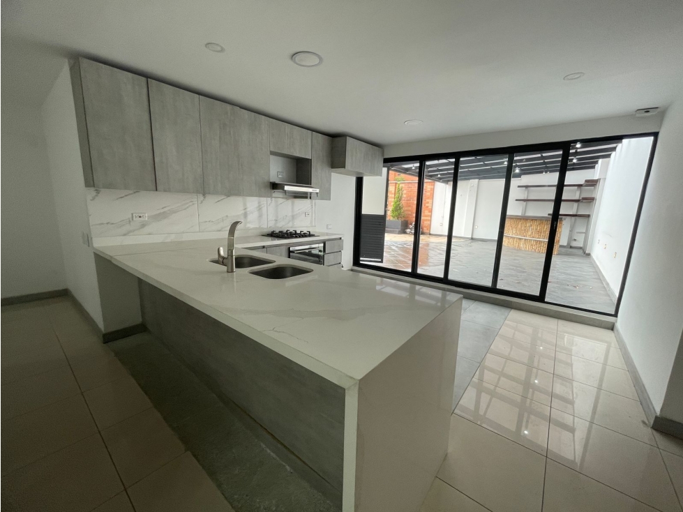 Arriendo apartamento en loma del campestre poblado