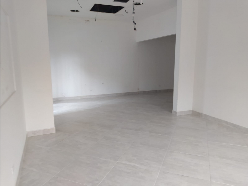 Arriendo Casa Local Patio Bonito — foto 3