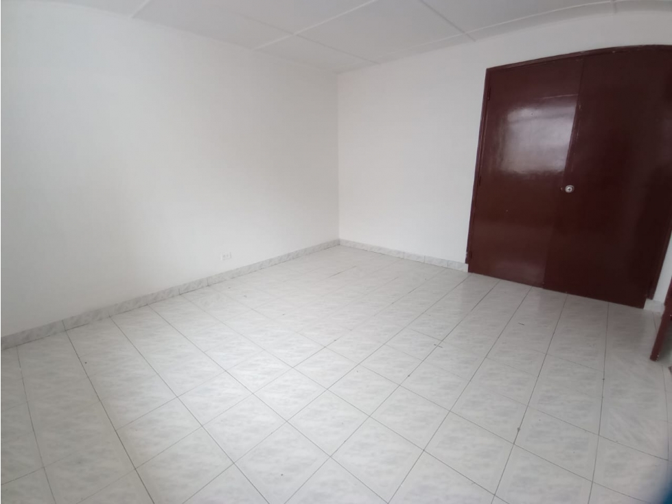Arriendo Casa en Estadio para uso Comercial — foto 4