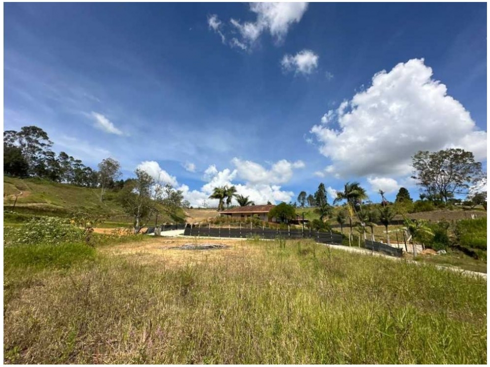 vendo lote en guarne — foto 2