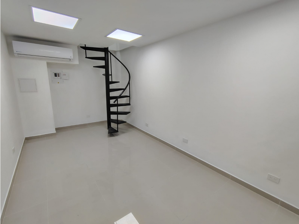 Arriendo Local en C.C Monterrey