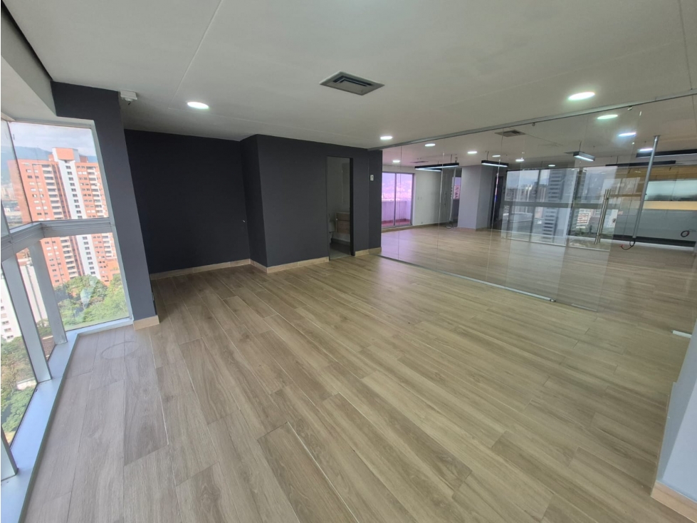 Oficina en Arriendo en Medellin - 3